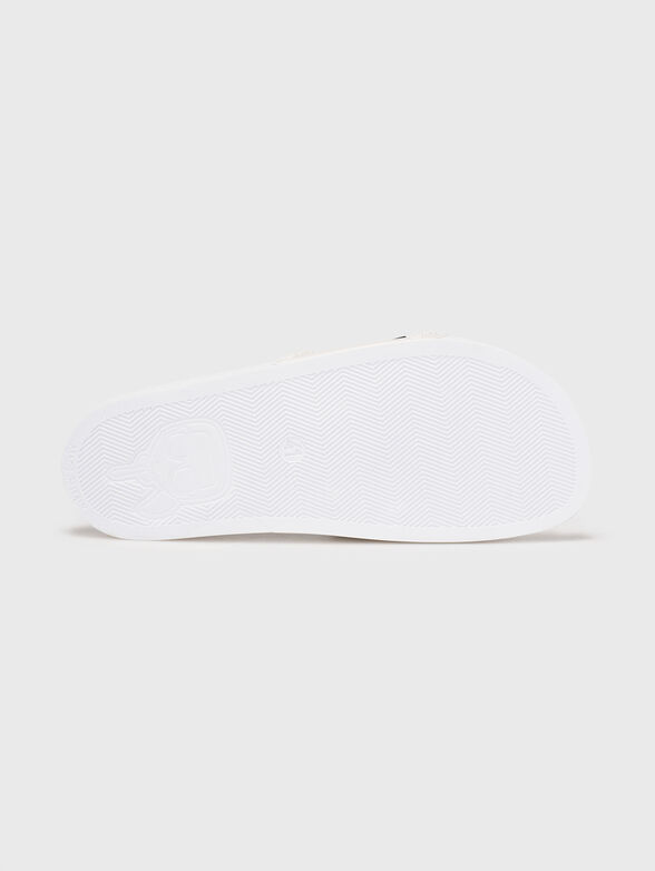 KONDO black beach slides with white lettering - 5