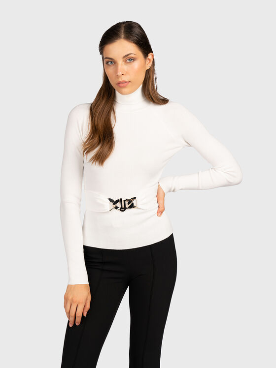 Бял пуловер с акцентен колан  - 1