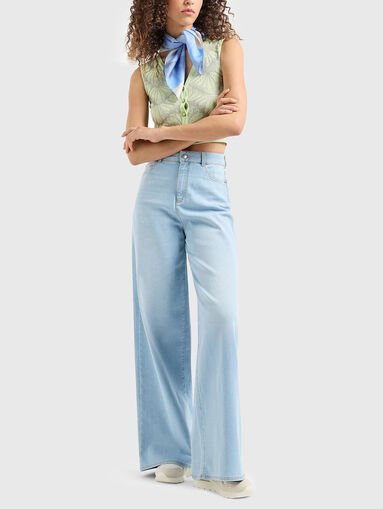 Jeans with wide legs in light blue - 5