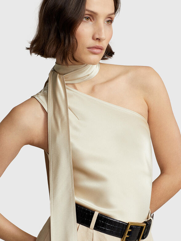 Asymmetric satin top with ribbon - 4