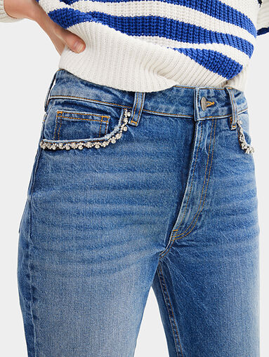 Straight fit jeans with glittering appliqués - 3