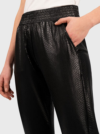 Pants with snake texture - 4