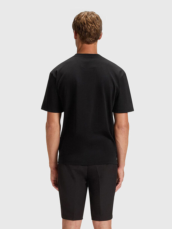 T-shirt with oval neckline in gray - 3