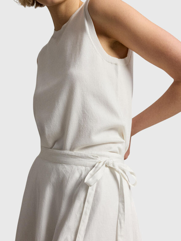 Midi skirt with an asymmetrical hem - 3