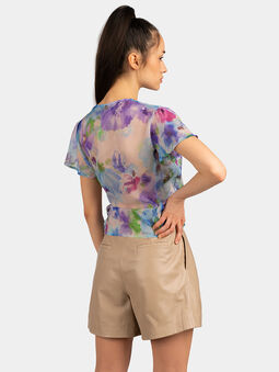Blouse with short sleeves - 3