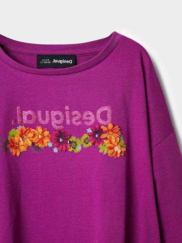 Blouse in purple color with logo and applications - 5