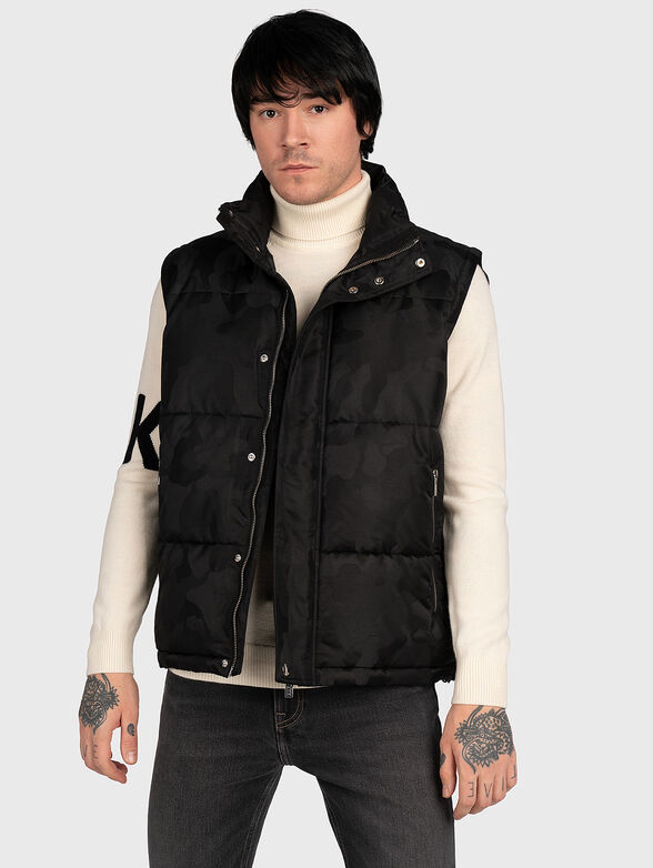 Padded jacket with detachable sleeves - 2