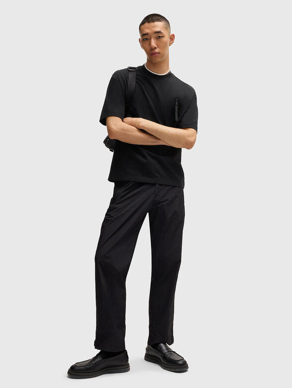 T-shirt with accent zip - 2