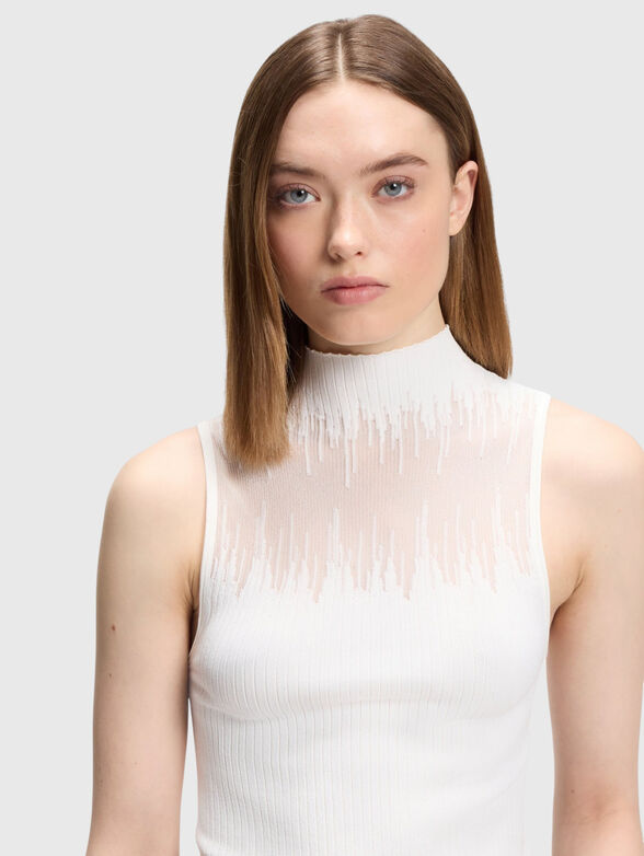 SIEFFY Top in off white colour - 4