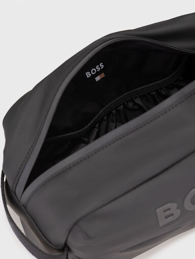 Toiletry bag with logo detail - 5