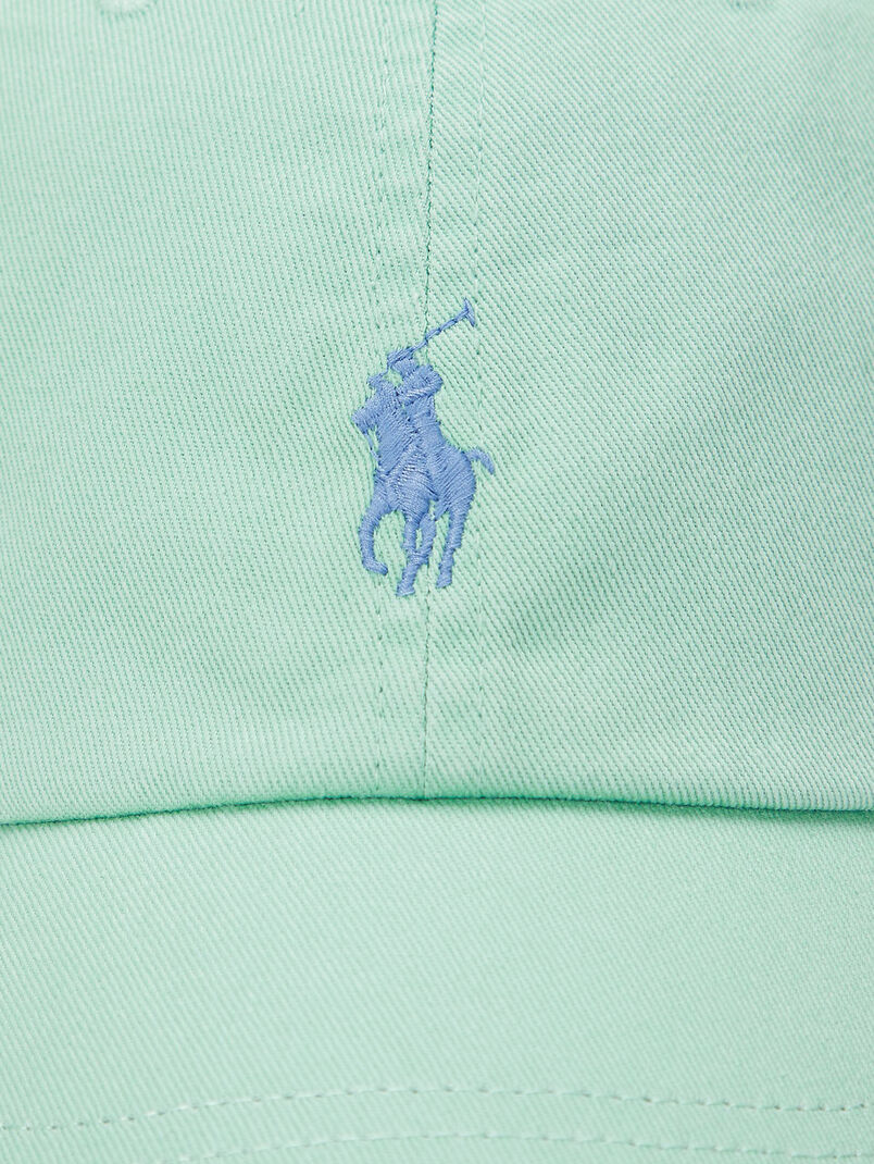 Cap  with contrast logo - 2