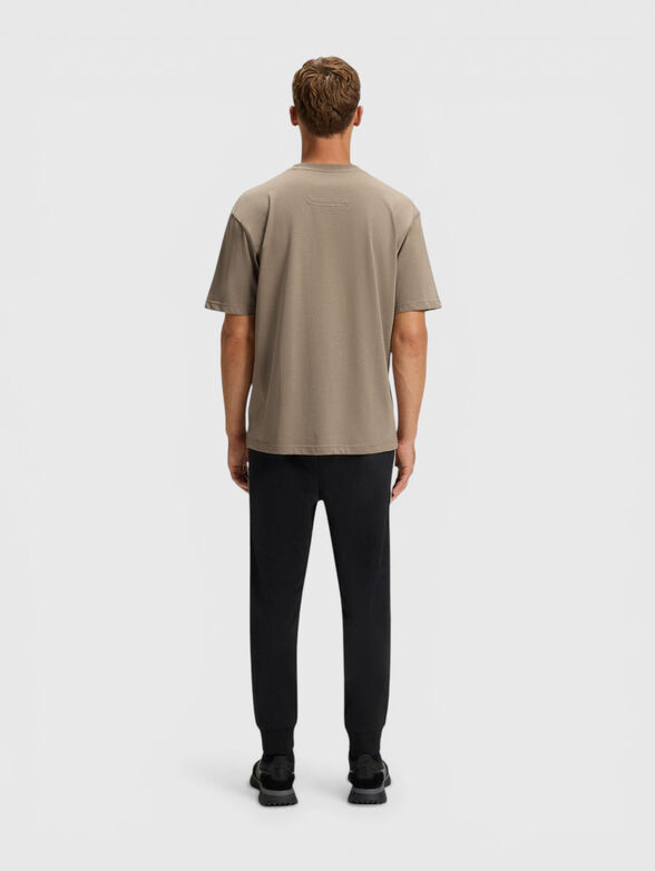 T-shirt with oval neckline in black  - 3