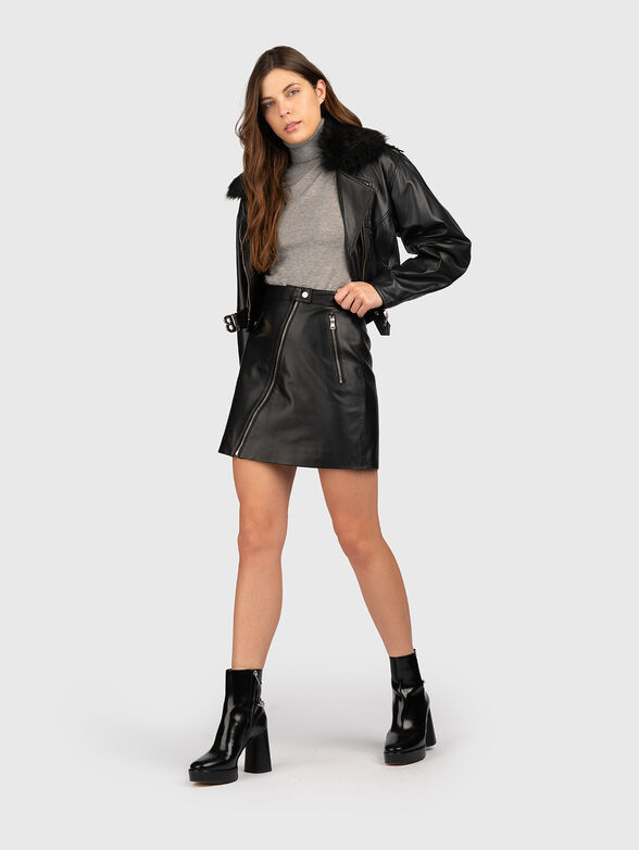 Black leather jacket with removable collar - 2