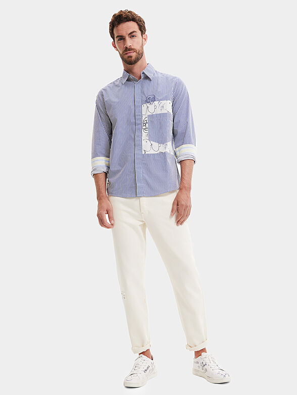 White jeans with contrasting embroidery - 4