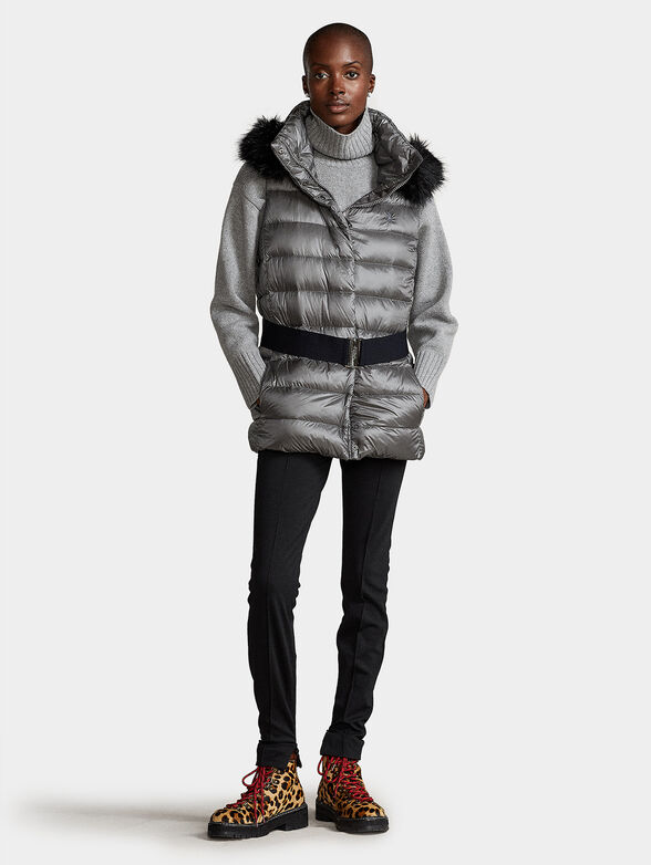 Padded vest with hood and belt - 4