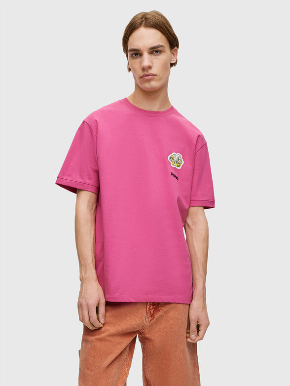 Black T-shirt with accent print on the back - 1