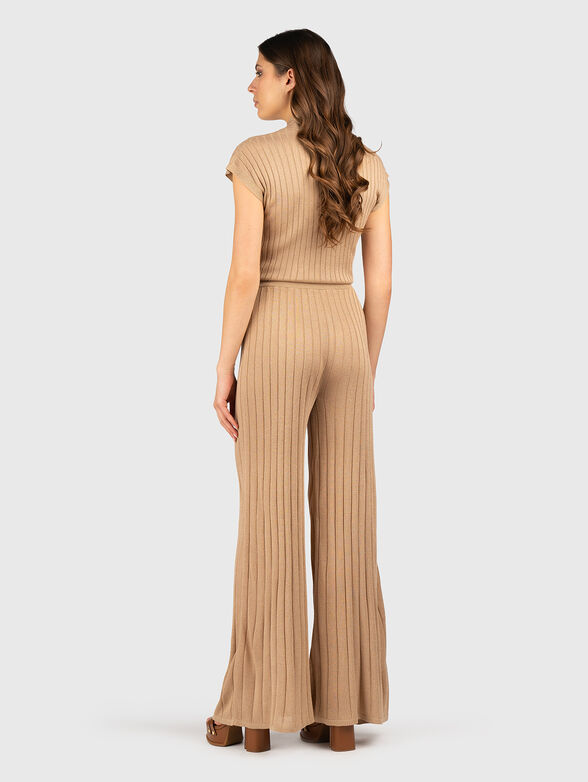 Jumpsuit with V-neck and wide legs - 2