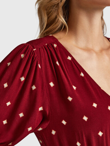 GUNILA dress with V-neck - 3