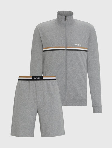 Short tracksuit with signature details - 5