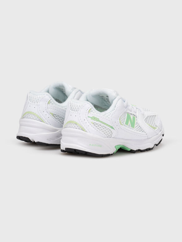 530 sports shoes with green accents - 3