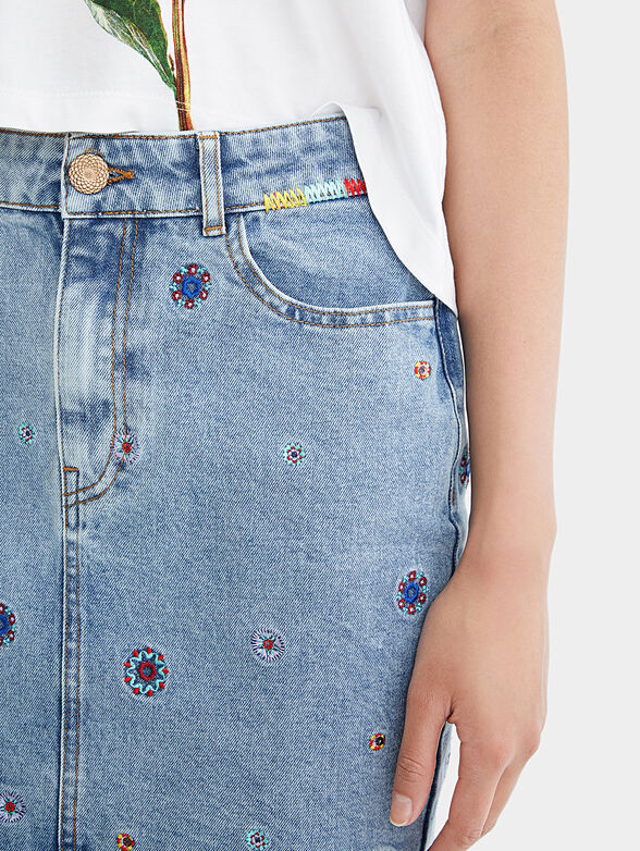 Denim skirt with embroidered mandala elements - 3