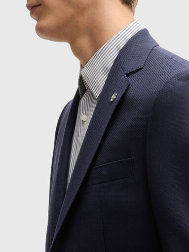 Slim blazer with double-breasted fastening - 4