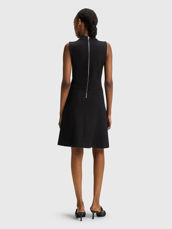 Sleeveless dress in black - 2