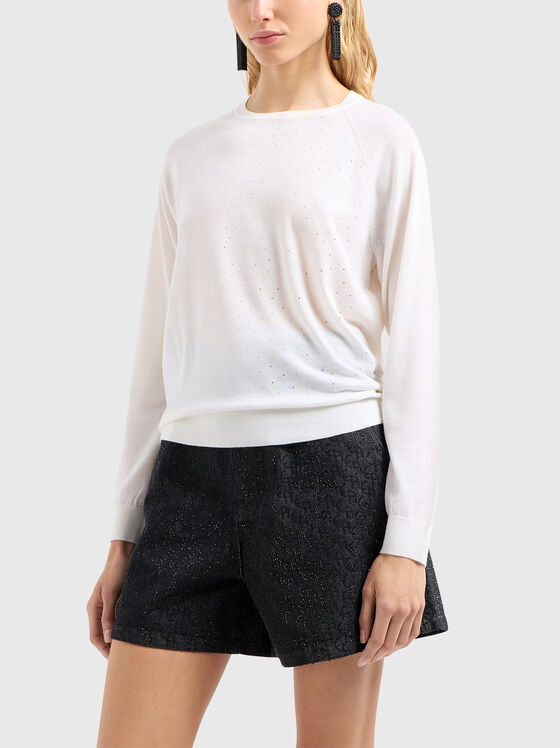 Пуловер с апликирани кристали - 1