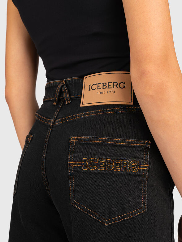 Straight jeans in black - 4