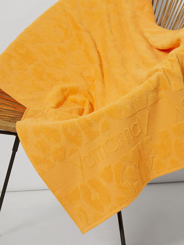 SUMMER GLAM beach towel fuxia color - 1