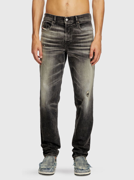 2023 D-FINITIVE L.32 jeans with washed effect - 1