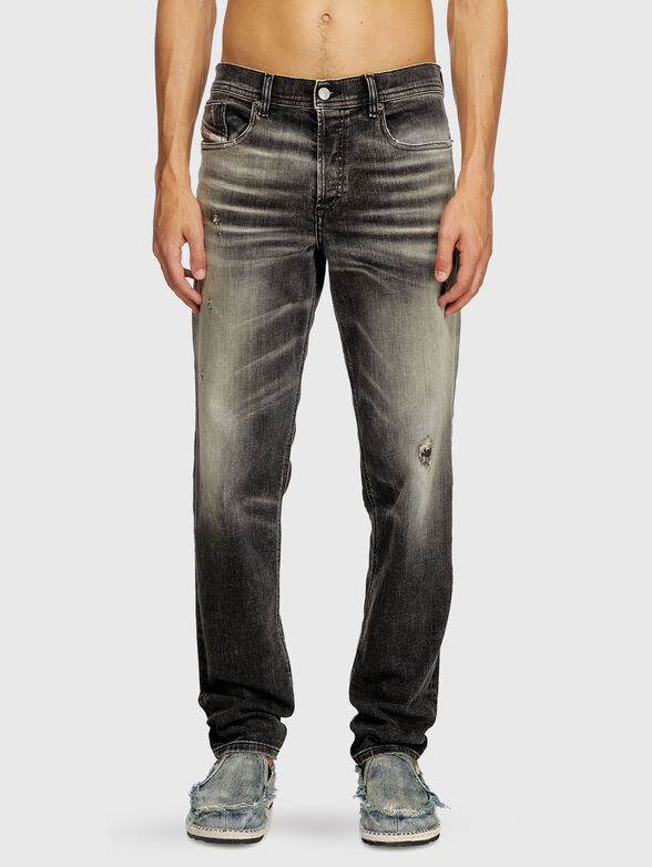 2023 D-FINITIVE L.32 jeans with washed effect - 1