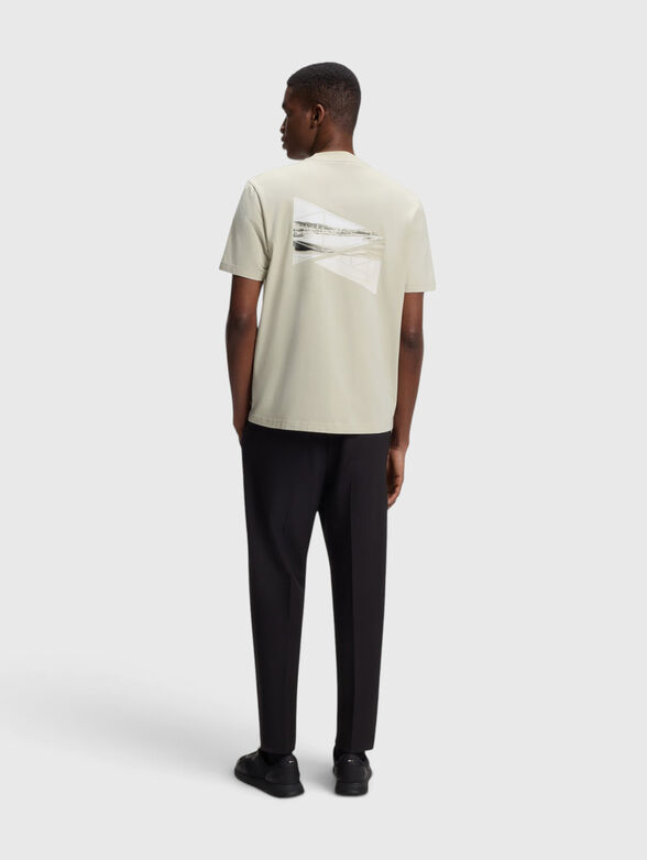 T-shirt with a statement print on the back - 2