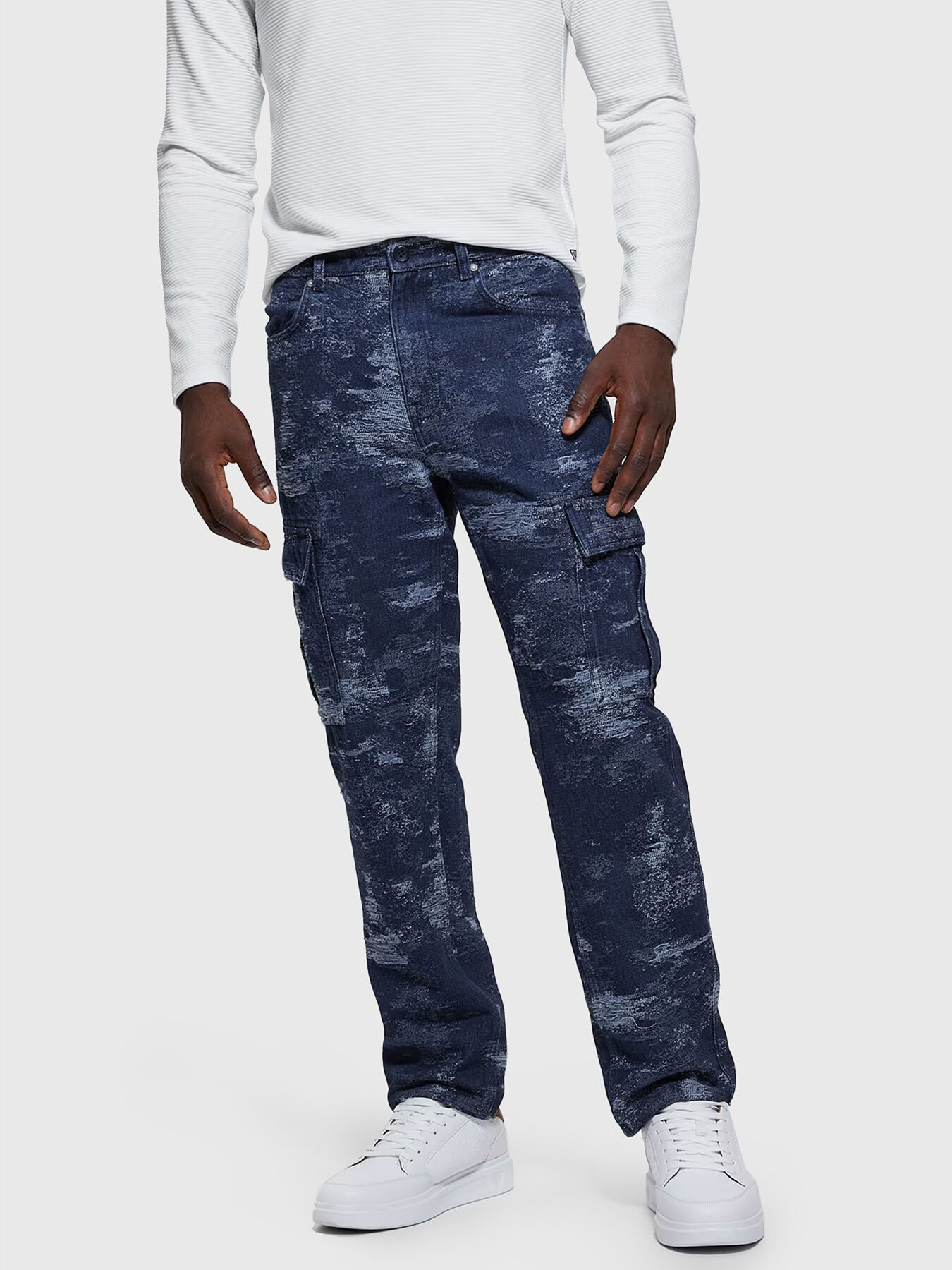 JULIANNE textured cargo jeans brand GUESS