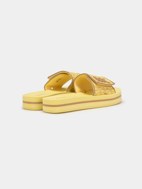 Yellow slides with monogram logo print - 3