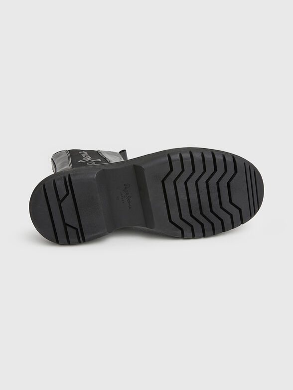 YOKO black boots with logo motif - 5