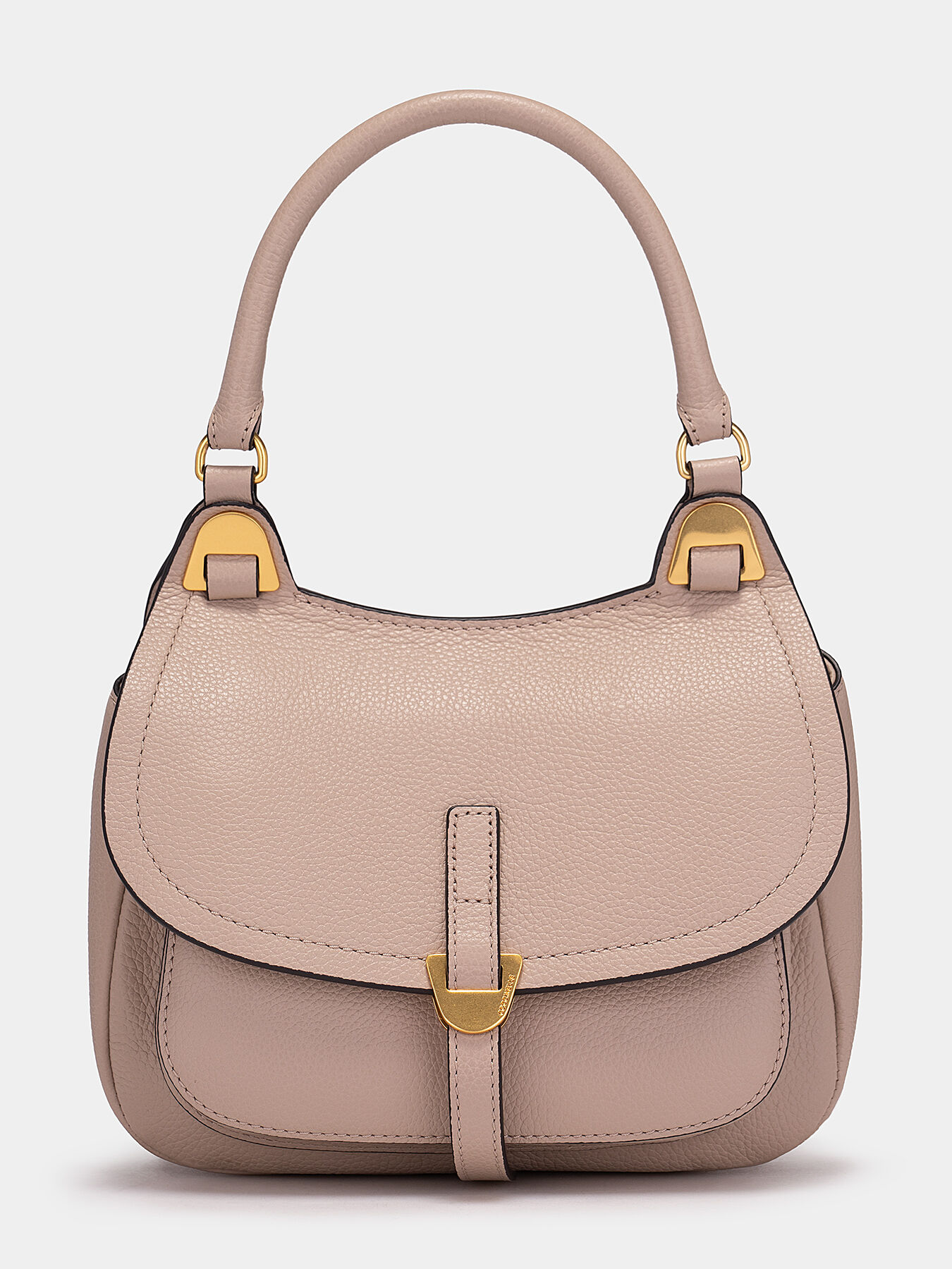 Fauve leather shop