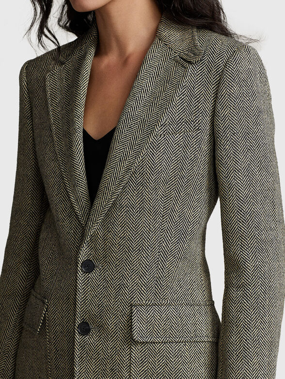 Jacket with accent pattern - 4