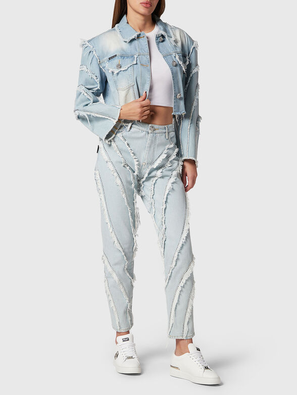 Cropped denim jacket with shoulder pads - 2