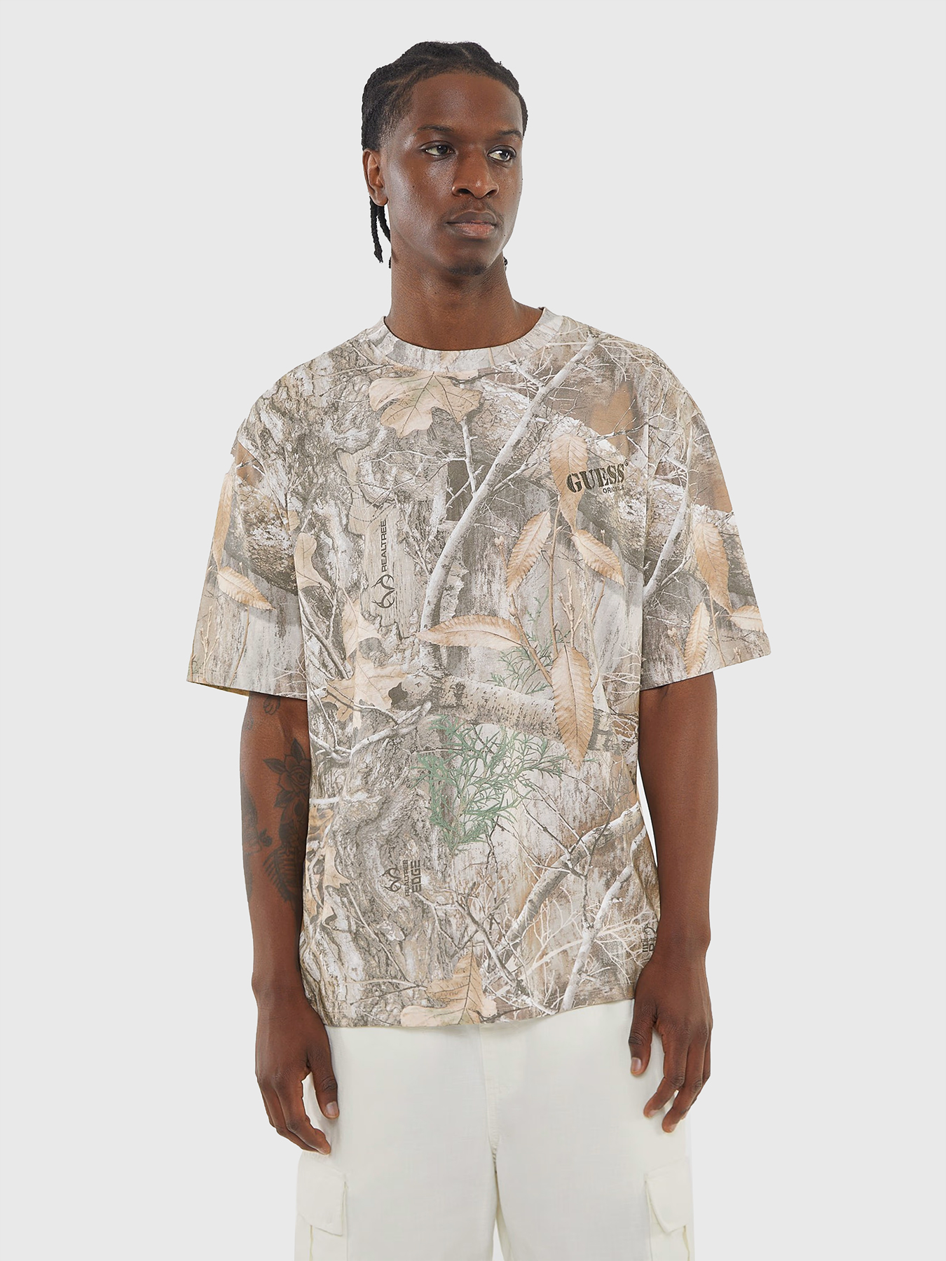 REALTREE cotton T-shirt with forest motifs brand GUESS JEANS