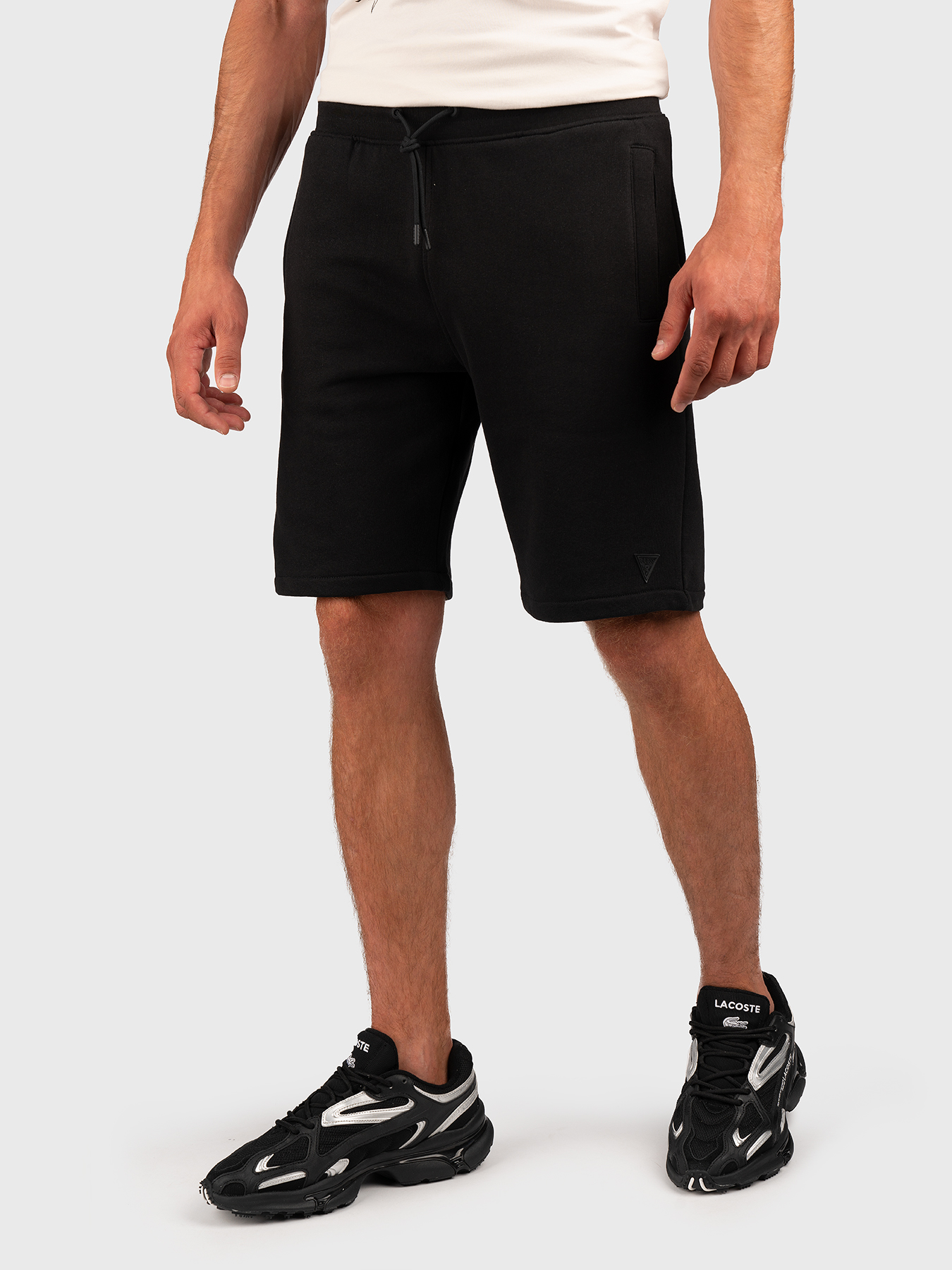 ALDWIN sports shorts brand GUESS — Globalbrandsstore.com/en