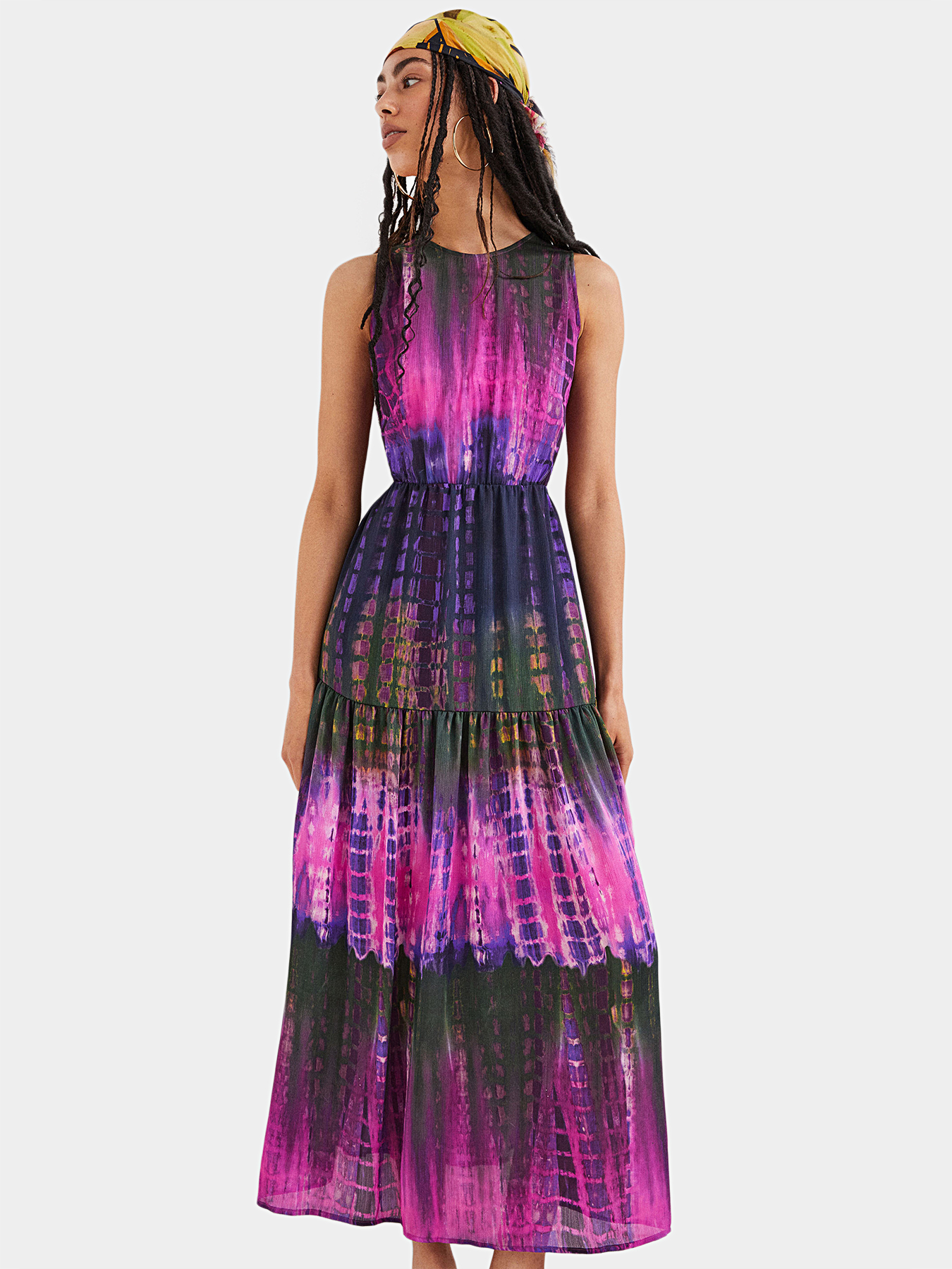 Maxi dress with multicolor tie-dye 