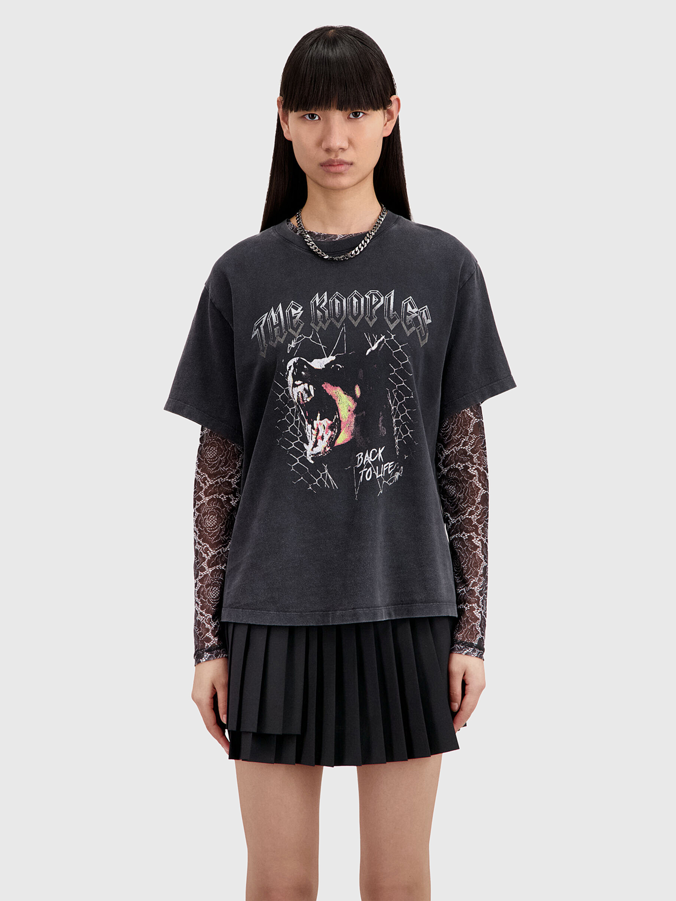 【The Kooples】 コットン グラフィック Tシャツ BACK TO LIFE T-shirt brand THE KOOPLES — Globalbrandsstore