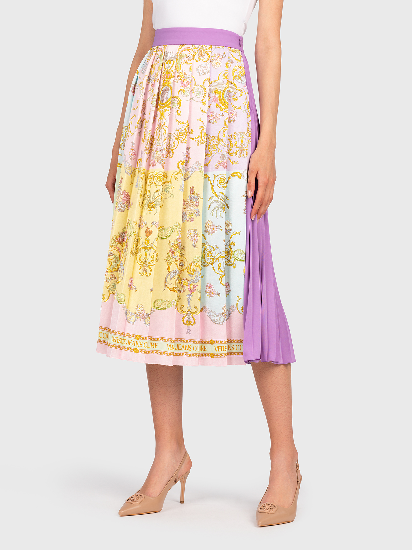 【送料&関税込】Versace Midi Skirt Versace crocodile-embossed Midi Skirt | Black | FARFETCH