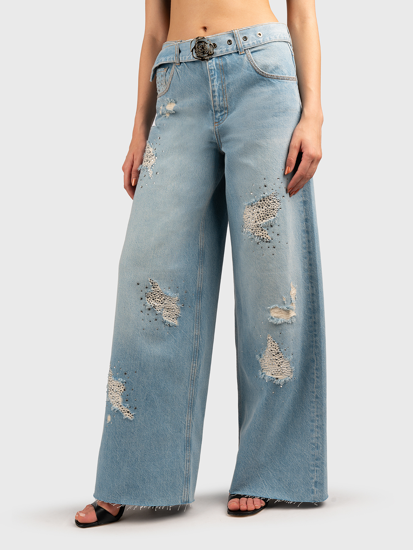 Blugirl - Blugirl is back, finally! Strength, femininity and